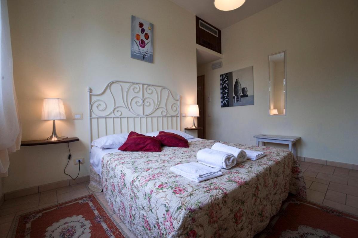 Homelink Poggibonsi - Sogno D'Oro 外观 照片